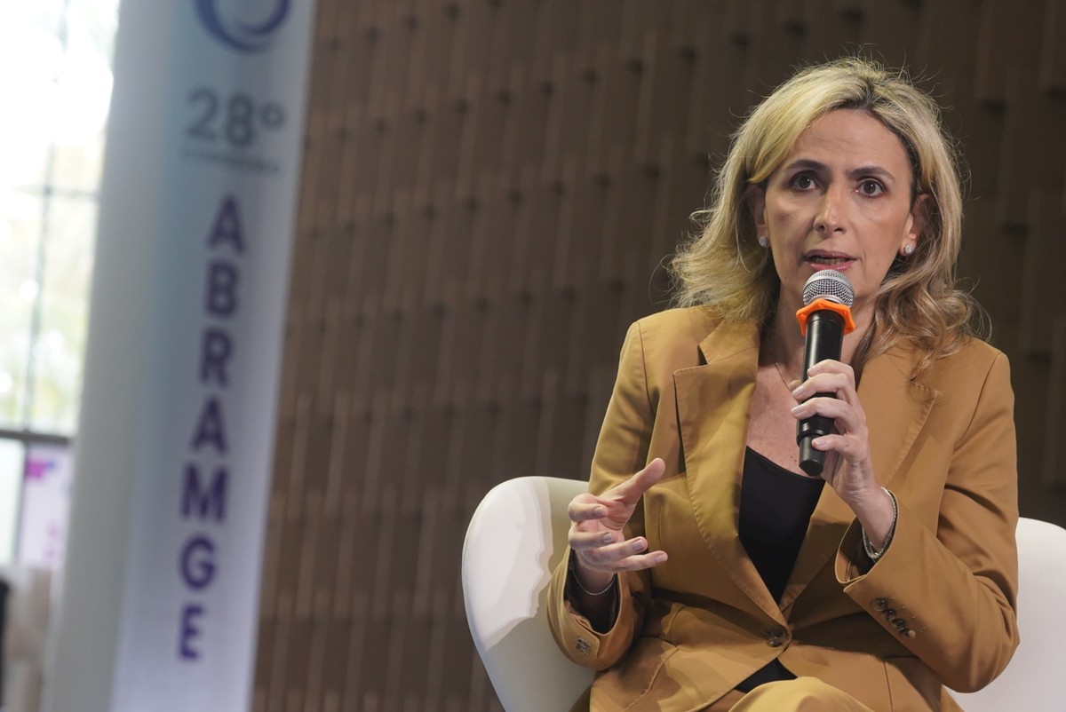 Brasil está ausente em grande parte dos estudos clínicos, afirma médica Ludhmila Hajjar