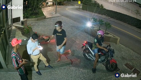 Polícia investiga série de assaltos a pedestres e motoristas na Lagoa, vídeos