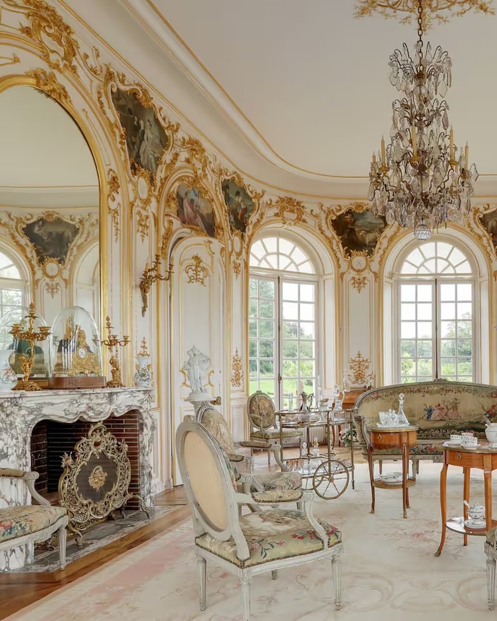Quanto custa comprar um castelo histórico na França ocupado por alemães ...
