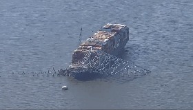 Destroços de ponte são explodidos mais de 1 mês após colisão em Baltimore, nos EUA, e navio pode ser liberado