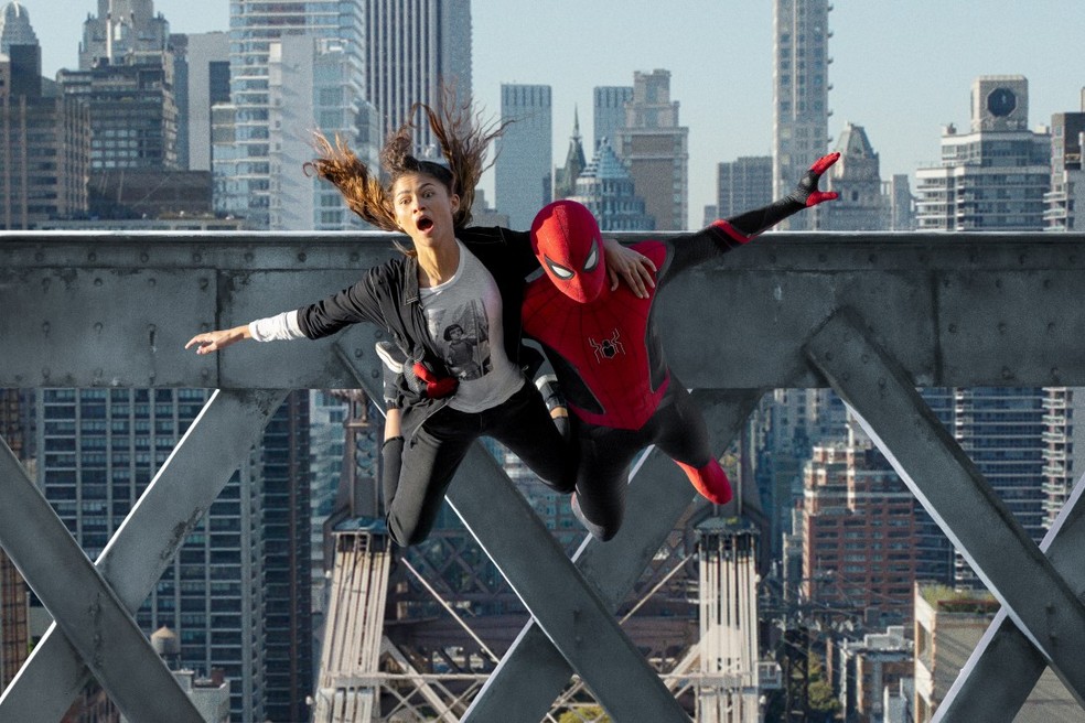"Homem-Aranha: sem volta para casa":  MJ (Zendaya) e Homem-Aranha  — Foto: Agência O Globo