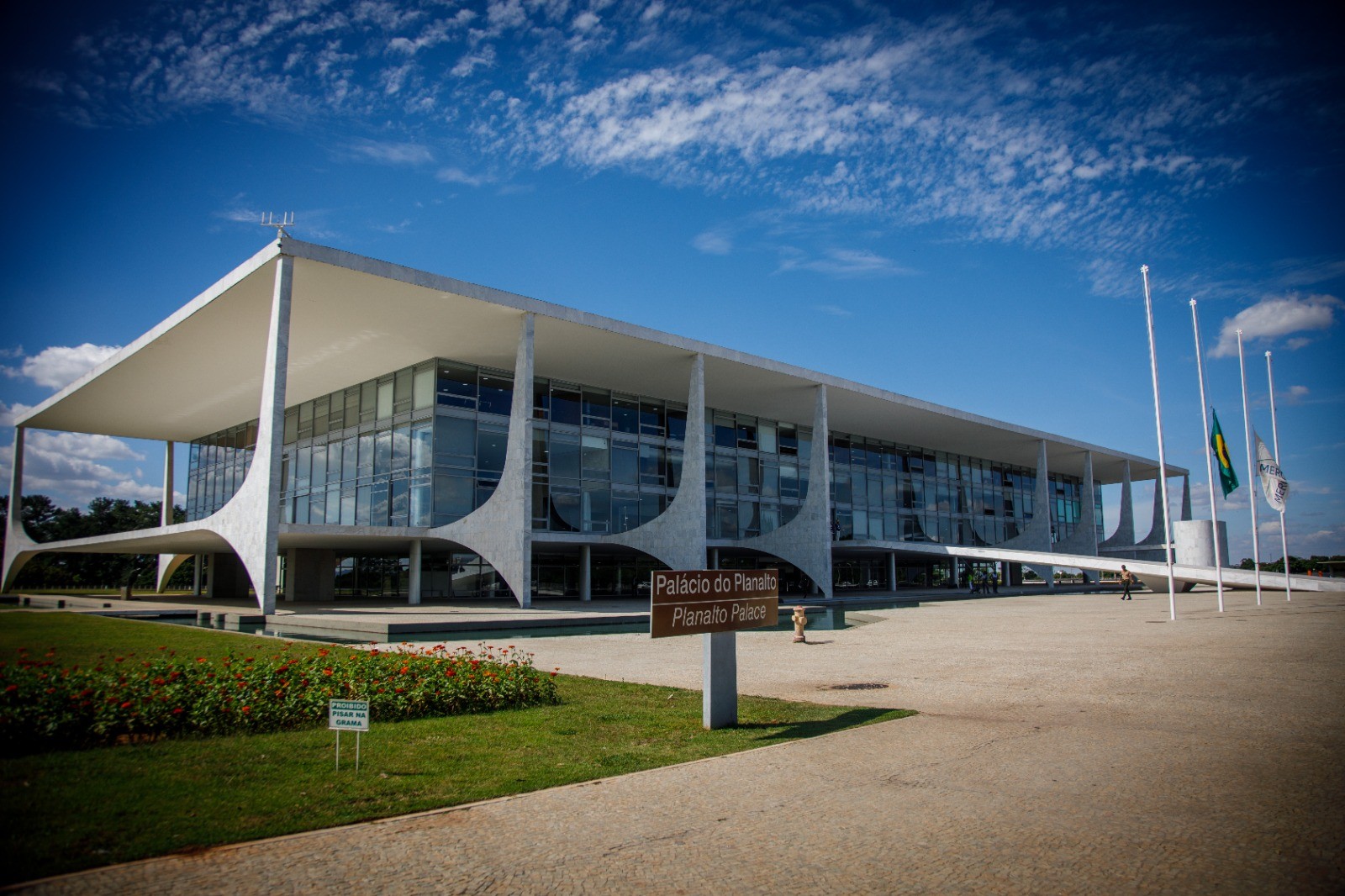 Grupo suspeito de planejar atentados em Brasília tinha Palácio do Planalto como alvo primário - QTU Questões do Universo