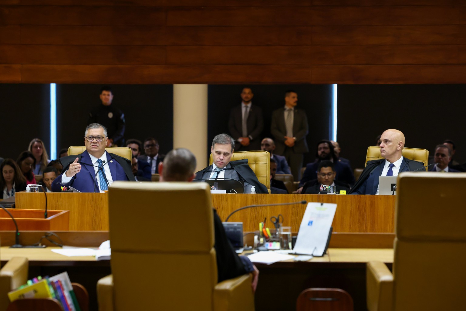 ‘Pode chorar’, ‘PF paralela’ e ‘alegação patética’: os bate-bocas entre ministros do STF durante sessão sobre Moraes - Foto