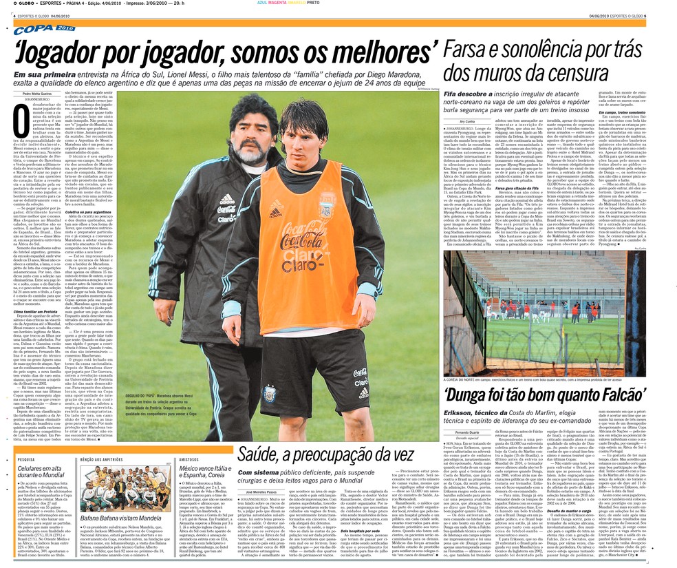 Messi e Maradona juntos na Copa do Mudo de 2010 — Foto: Acervo / Jornal O Globo