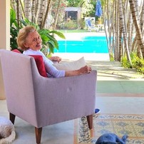 Laura Cardoso na casa onde vive, em Itu, S&atilde;o Paulo &mdash; Foto: Reprodu&ccedil;&atilde;o/Instagram