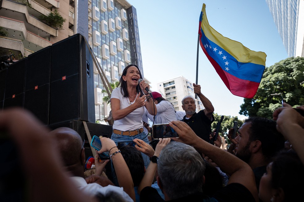 Maria Corina Machado, uma das líderes da oposição na Venezuela — Foto: Gabriela Oraa / AFP