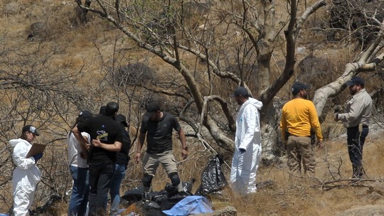 Polícia do México encontra 45 sacos com restos humanos