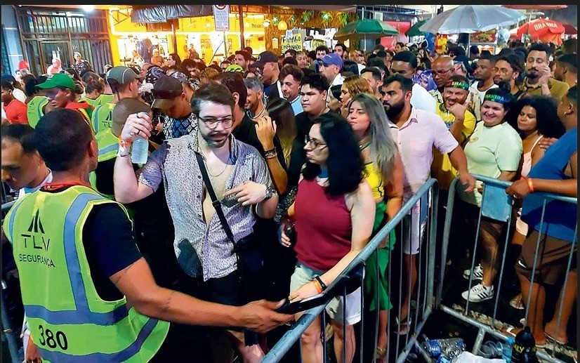Pórticos de segurança não operaram nos acessos a show de Shakira; Casa Civil vai apurar responsabilidade da empresa