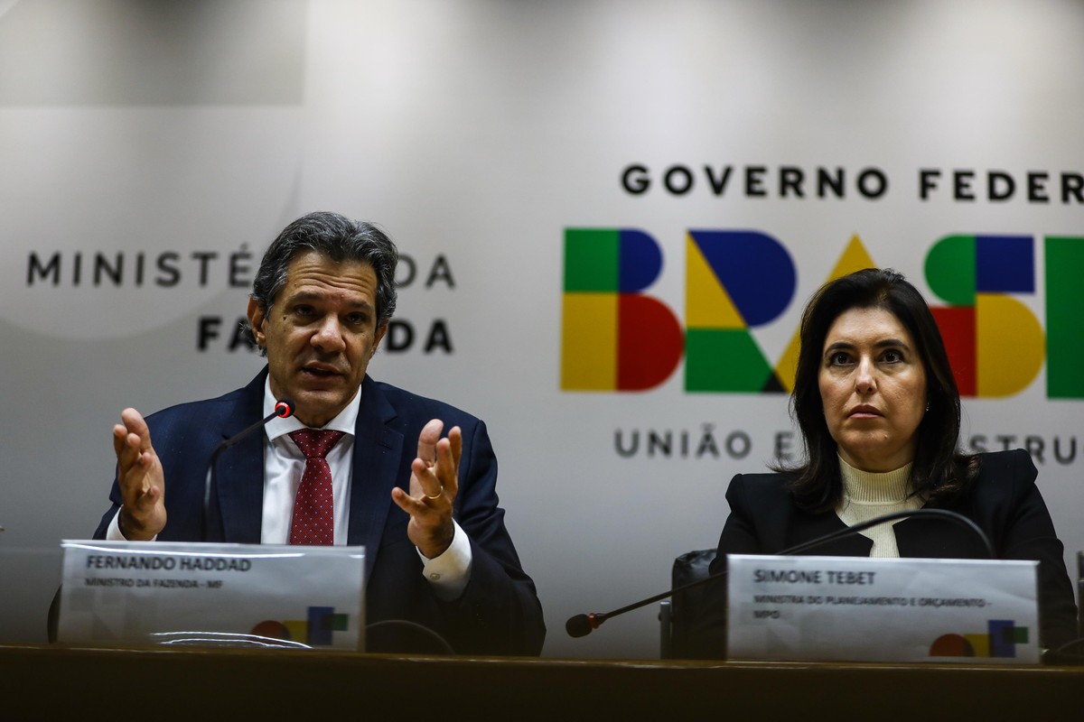 Governo anuncia congelamento de R$ 31,3 bilhões no Orçamento de 2025. Dólar retoma alta após fala de Haddad