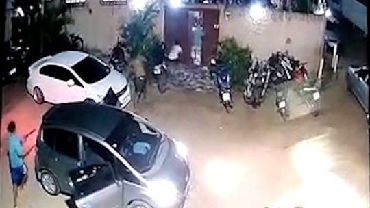 Sete pessoas são baleadas na porta de casa noturna no Norte Fluminense; veja vídeo