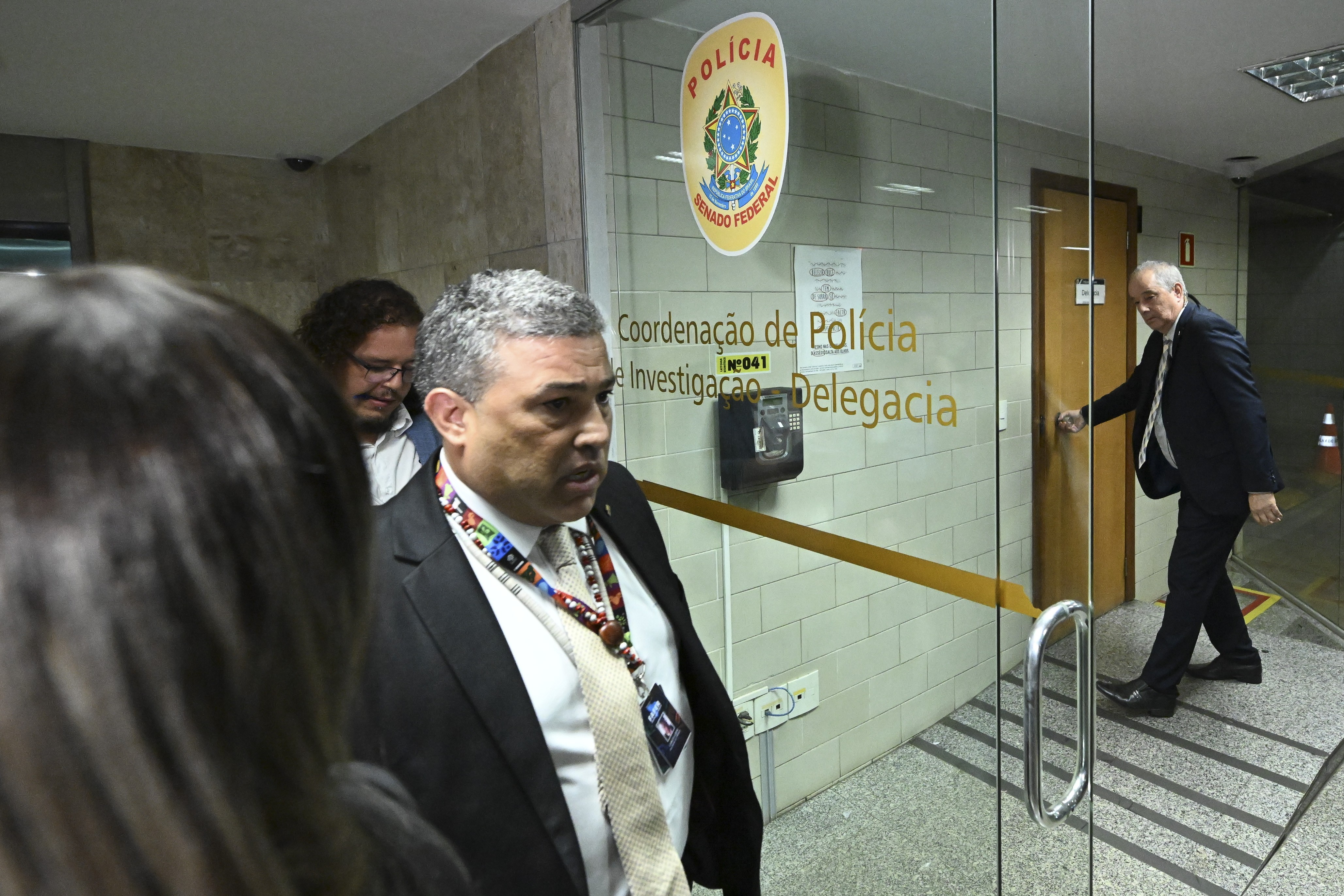 PF: Dinheiro de Aposentados Pagou Cirurgia Plástica de Esposa de Investigado