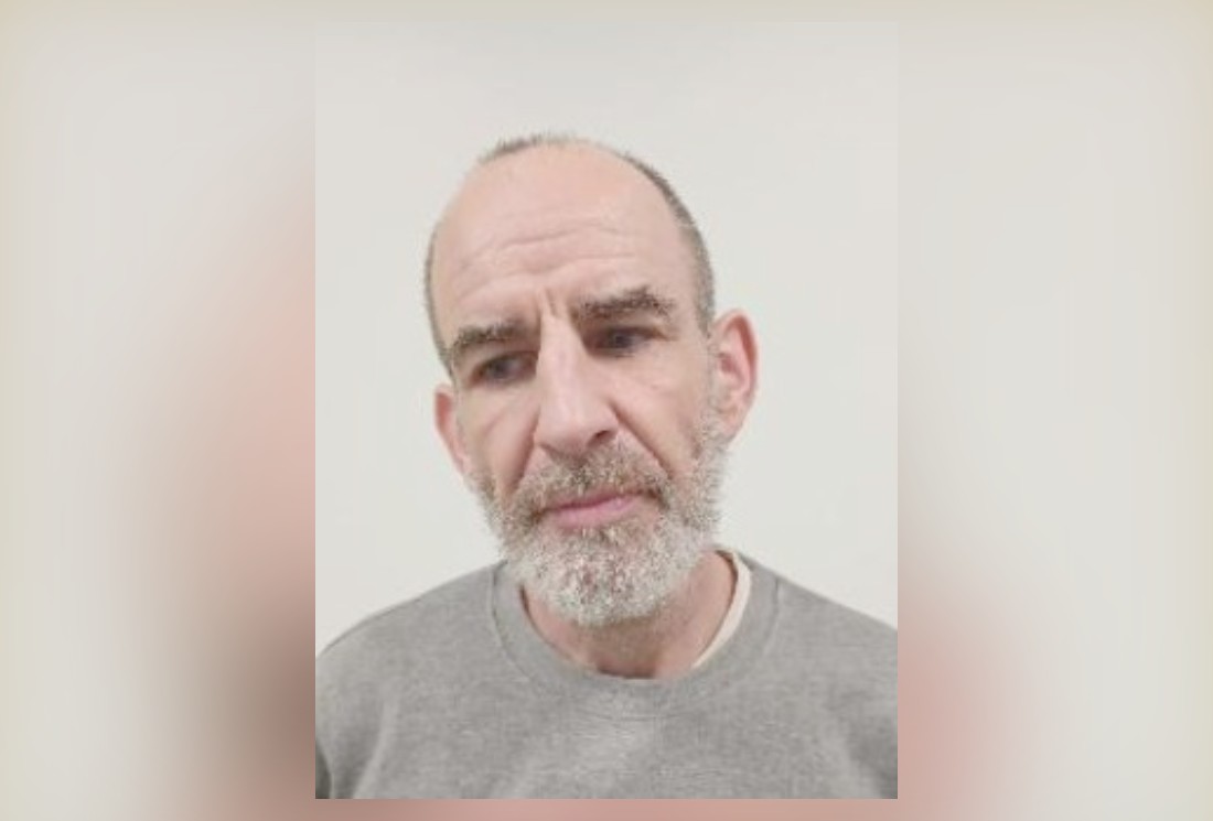 Homem deixa jaqueta e foto do passaporte durante tentativa de furto a casa e acaba preso em Londres