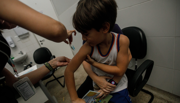 Ministério da Saúde amplia vacinação da dengue para mais seis estados