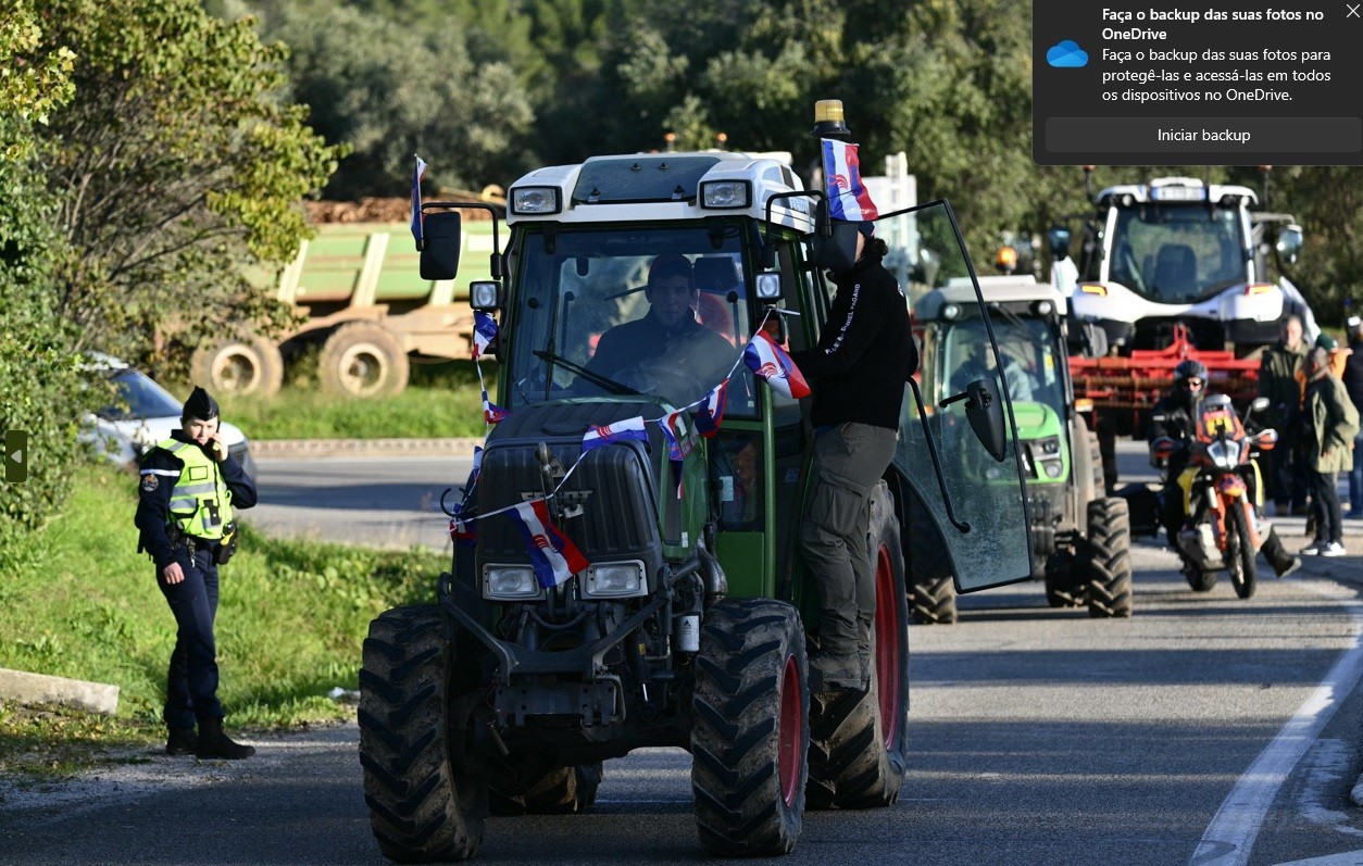 Com Macron no Rio, agricultores franceses protestam contra acordo UE-Mercosul; veja fotos