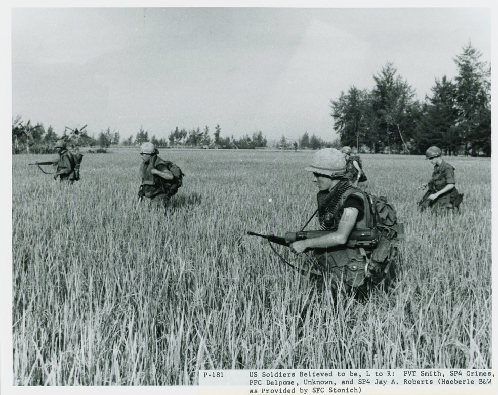 American soldiers in Vietnam, late 1960s — Photo: Disclosure/Netflix