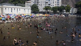 Longe de Copacabana: praias de Botafogo, Urca e Flamengo estão próprias para banho
