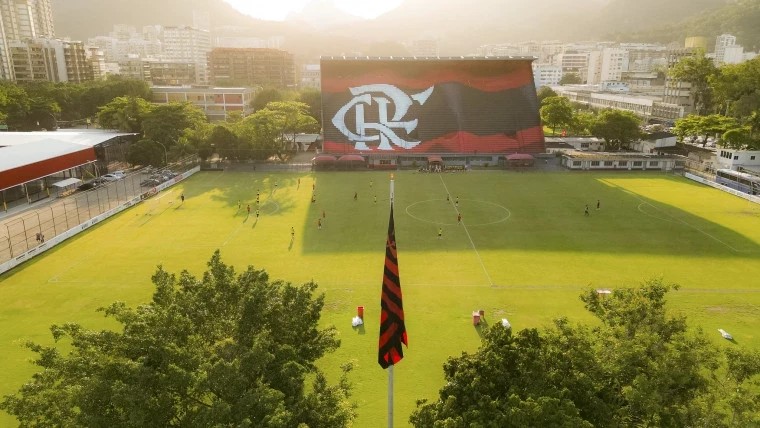 É Oficial: 'Flamengo Contra Todos', de Alberto Mussa, Chancelará a Grandeza Rubro-Negra com Provas Estatísticas!