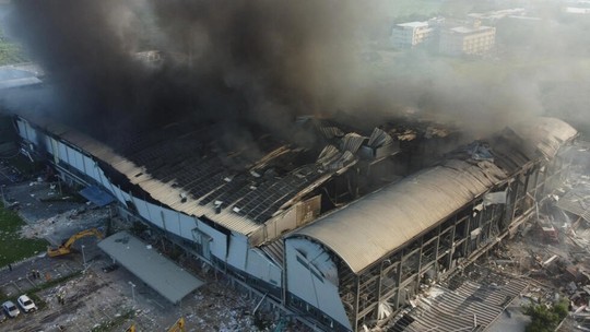 Incêndio em fábrica de bolas de golfe em Taiwan mata pelo menos seis; veja vídeo