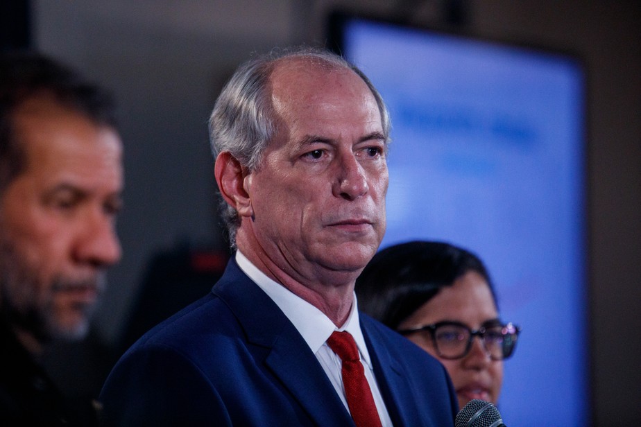 Ciro carrega peso político duplo, e disputa com Cid emperra articulação  para 2024 : r/brasil
