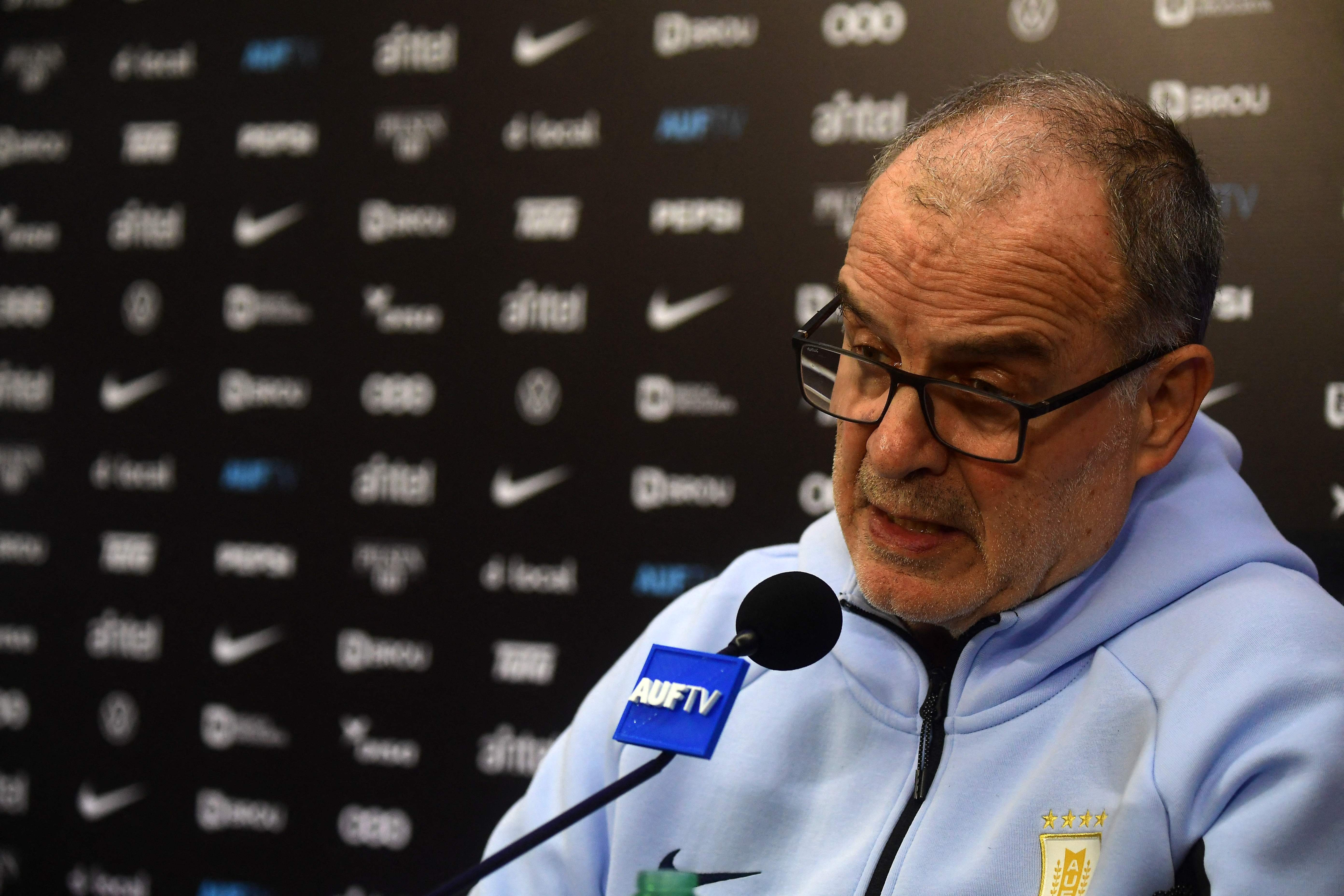 Após empate na estreia, Uruguai de Bielsa volta a campo, contra Cabo Verde, em busca de afirmação