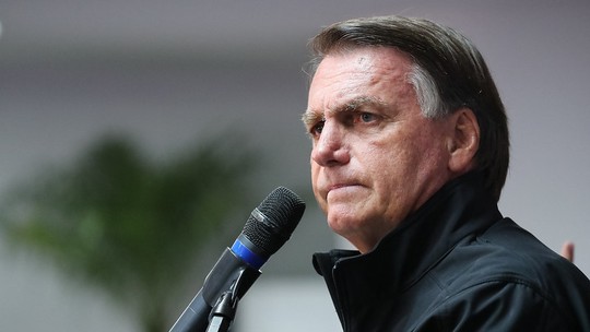 Bolsonaro reforça desejo por CPI da Petrobras e ameaça: 'Vamos para dentro'