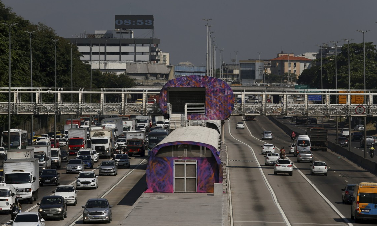 Motorista que passar pela faixa exclusiva do BRT Transbrasil pagará multa gravíssima; 