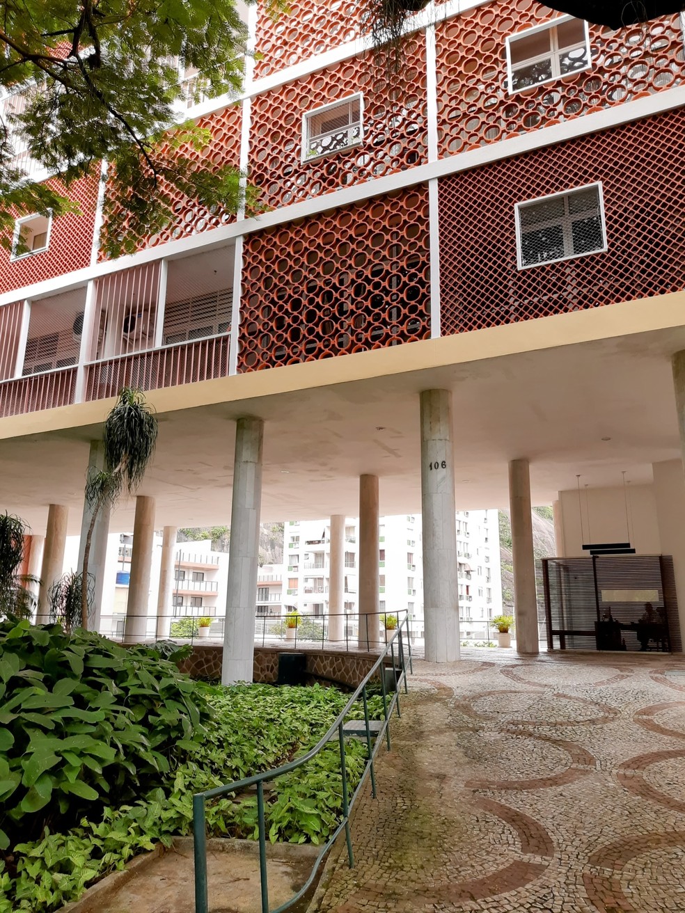 Projetado por Lucio Costa, o conjunto de edifícios do Parque Guinle é tombado desde 1986 — Foto: Leandro Padoin/Divulgação