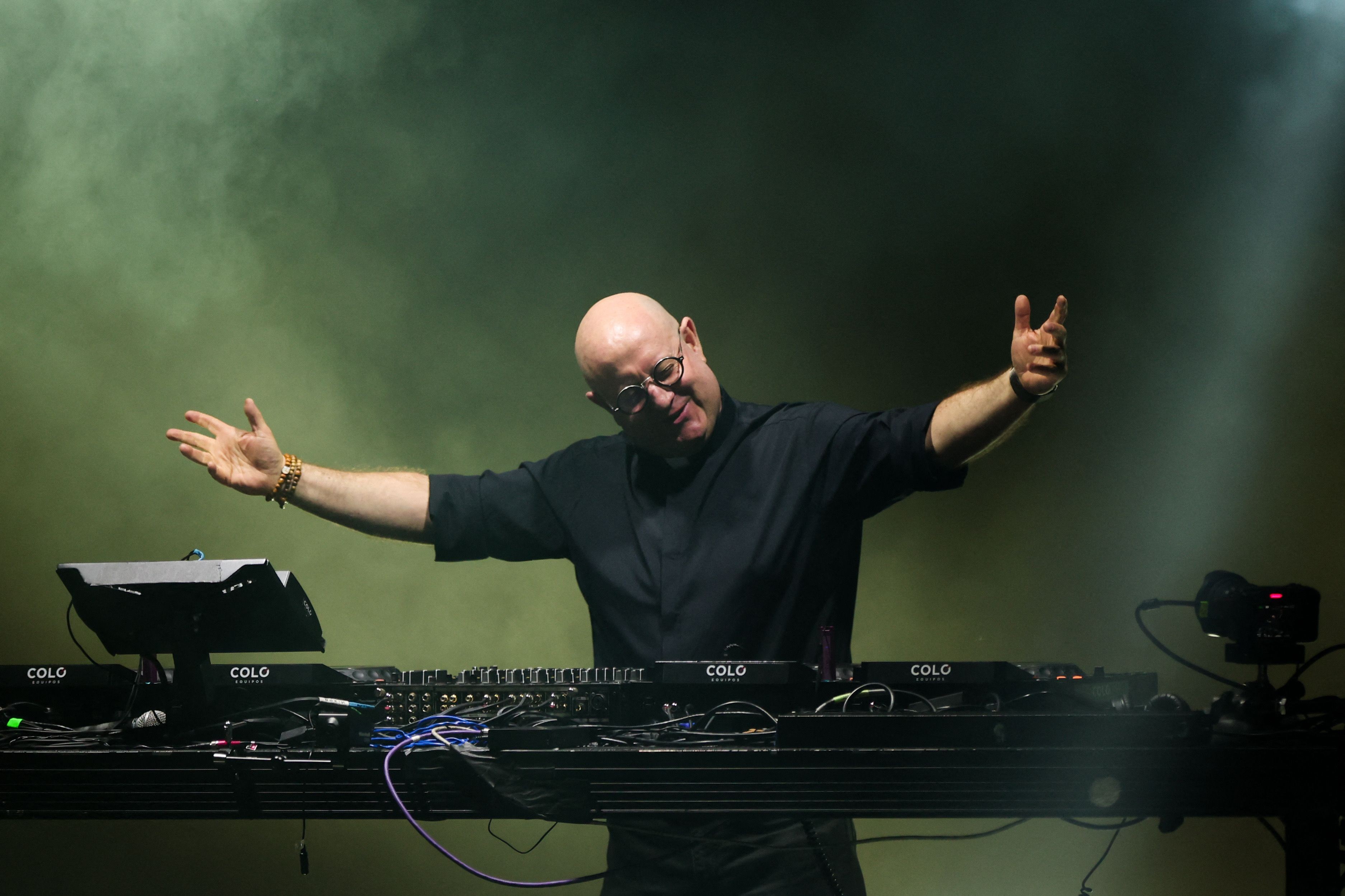 Padre DJ? Quem é sacerdote português que homenageou papa Francisco com ...