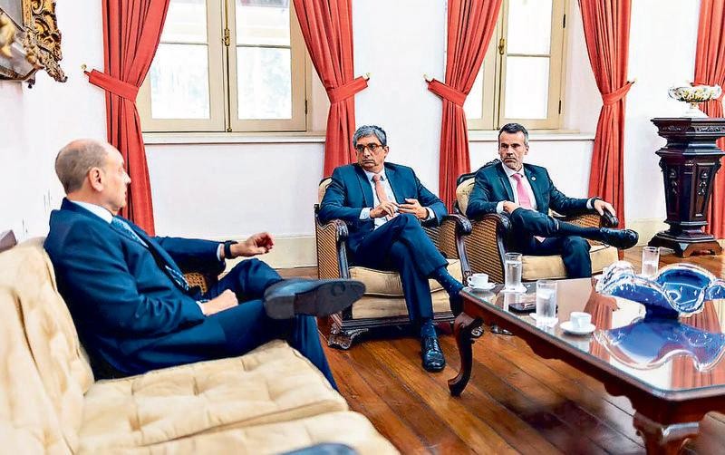 Exoneração de comissionados por governador em exercício do Rio já chega a 500 cargos