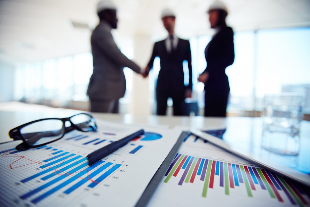 استراتيجيات تطوير الأداء المؤسسي