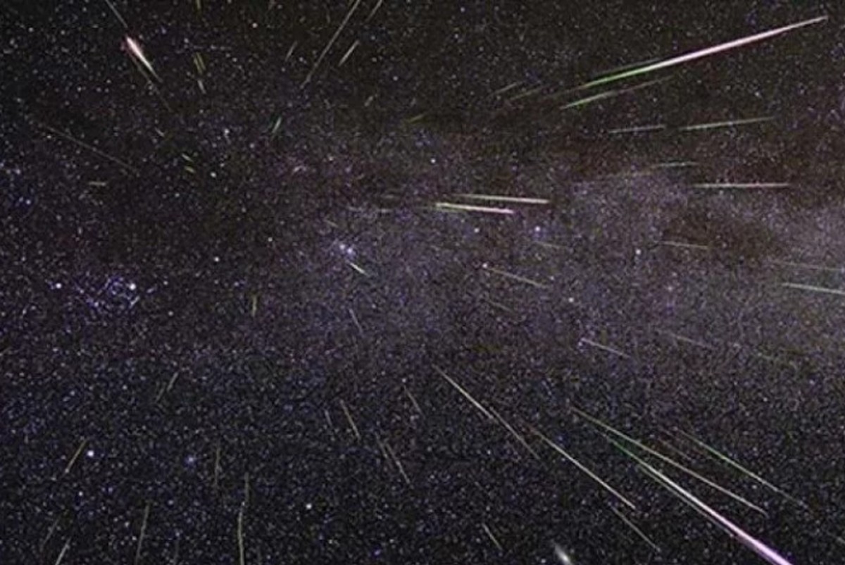 Eine Studie ergab, dass 70 % der Meteoriten, die die Erde erreichen, aus derselben Familie von Asteroiden stammen. Versteht