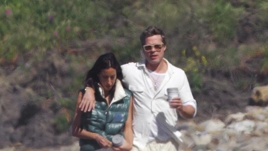 Suposta declaração de Brad Pitt para namorada viraliza: 'Todos merecem um amor que os faça esquecer um coração partido'; entenda
