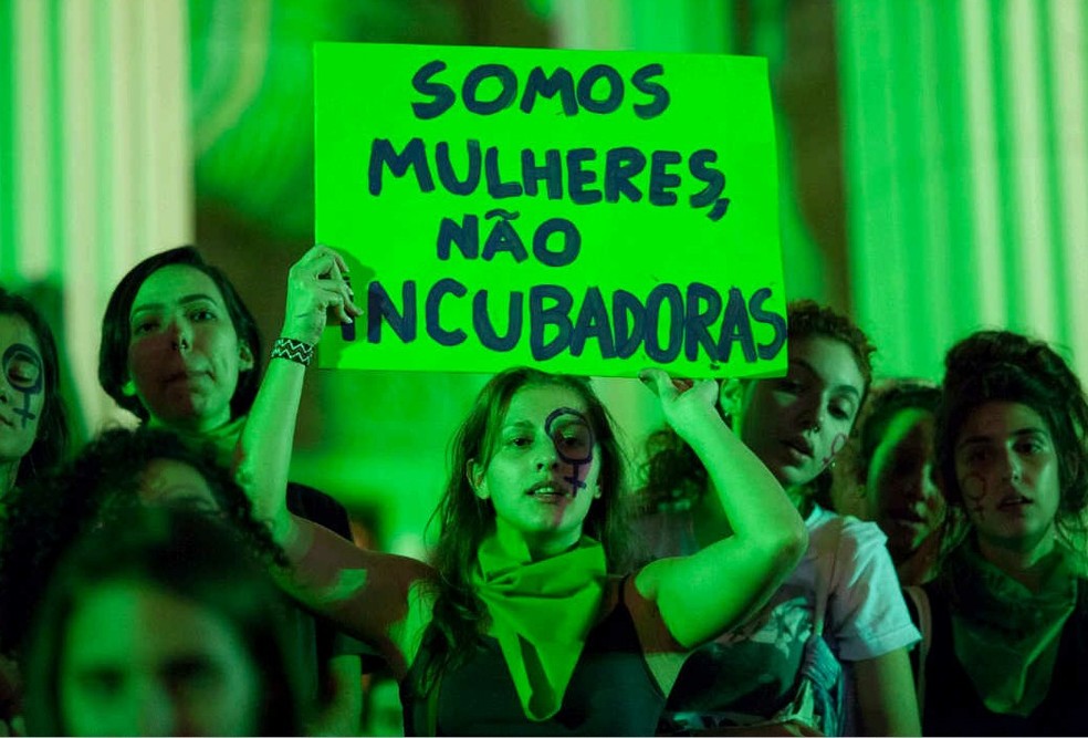 Manifestação pró-aborto no Rio de Janeiro, em 2018 Gabriel Monteiro — Foto:         