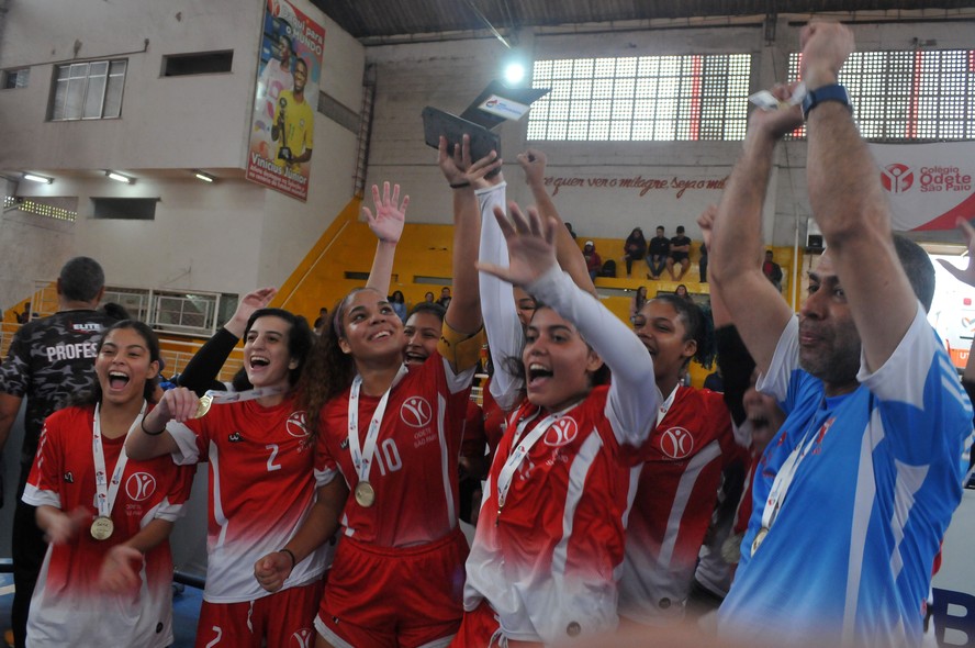 Odete São Paio é campeão do futsal na categoria feminina sub-18