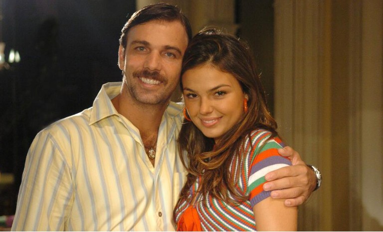 Marcelo Faria e Isis Valverde começaram a se relacionar na novela "Beleza pura", de 2008, e terminaram cerca de um ano depois — Foto: Reprodução