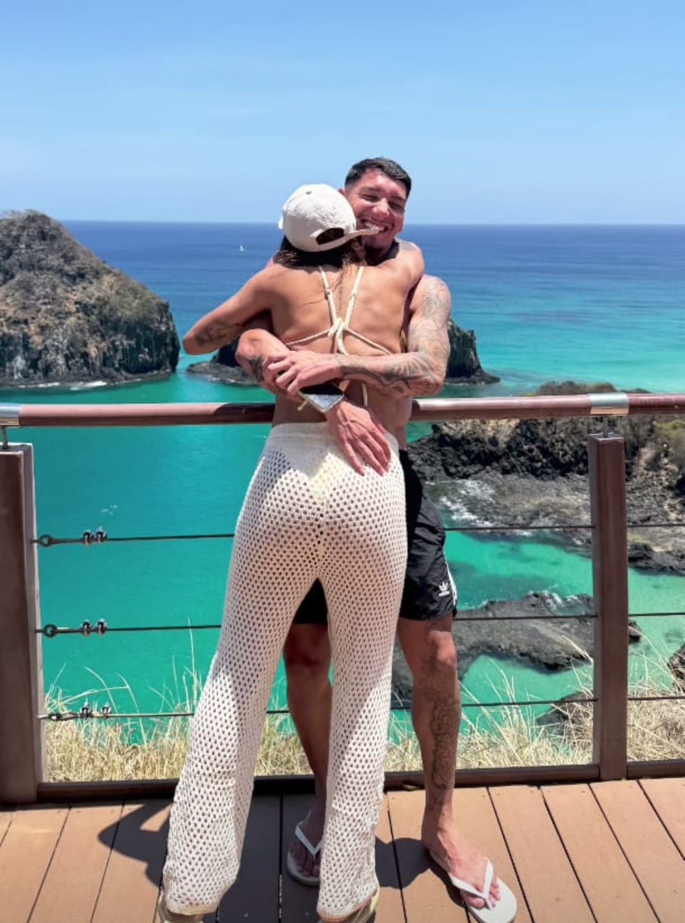 MC Lomma vive romance com atleta Ronald Belé — Foto: Reprodução Instagram