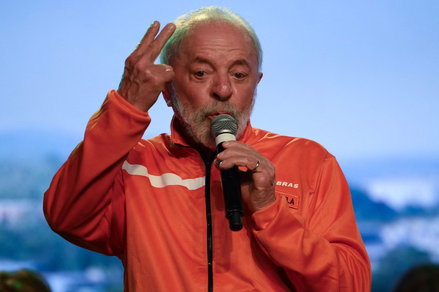 Lula participa de evento da Petrobrás na Reduc