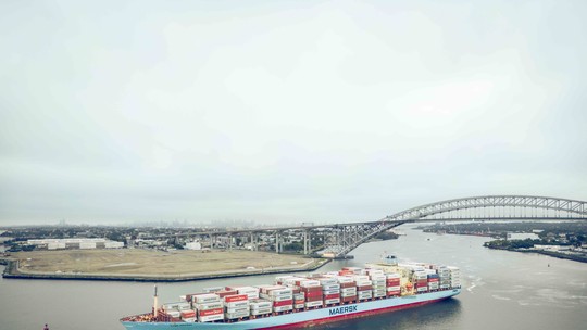 Transporte marítimo encontra 'novo normal', diz Maersk 