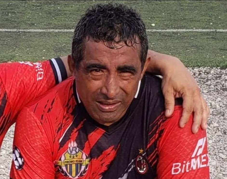 Ex-jogador de futebol é encontrado morto dentro de carro no Equador; suspeita é de envenenamento