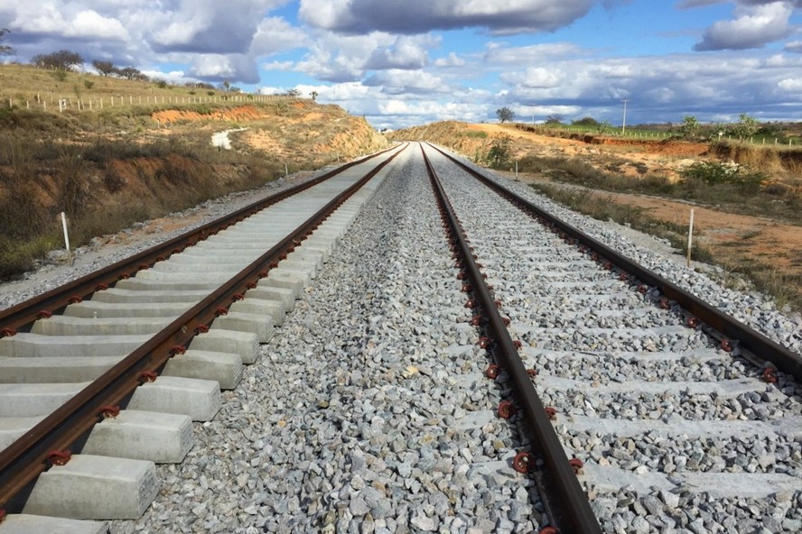 Infraestrutura: Trecho da Ferrovia de Integração Oeste-Leste (Fiol): governo quer estimular projetos para favorecer, por exemplo, o escoamento de safras