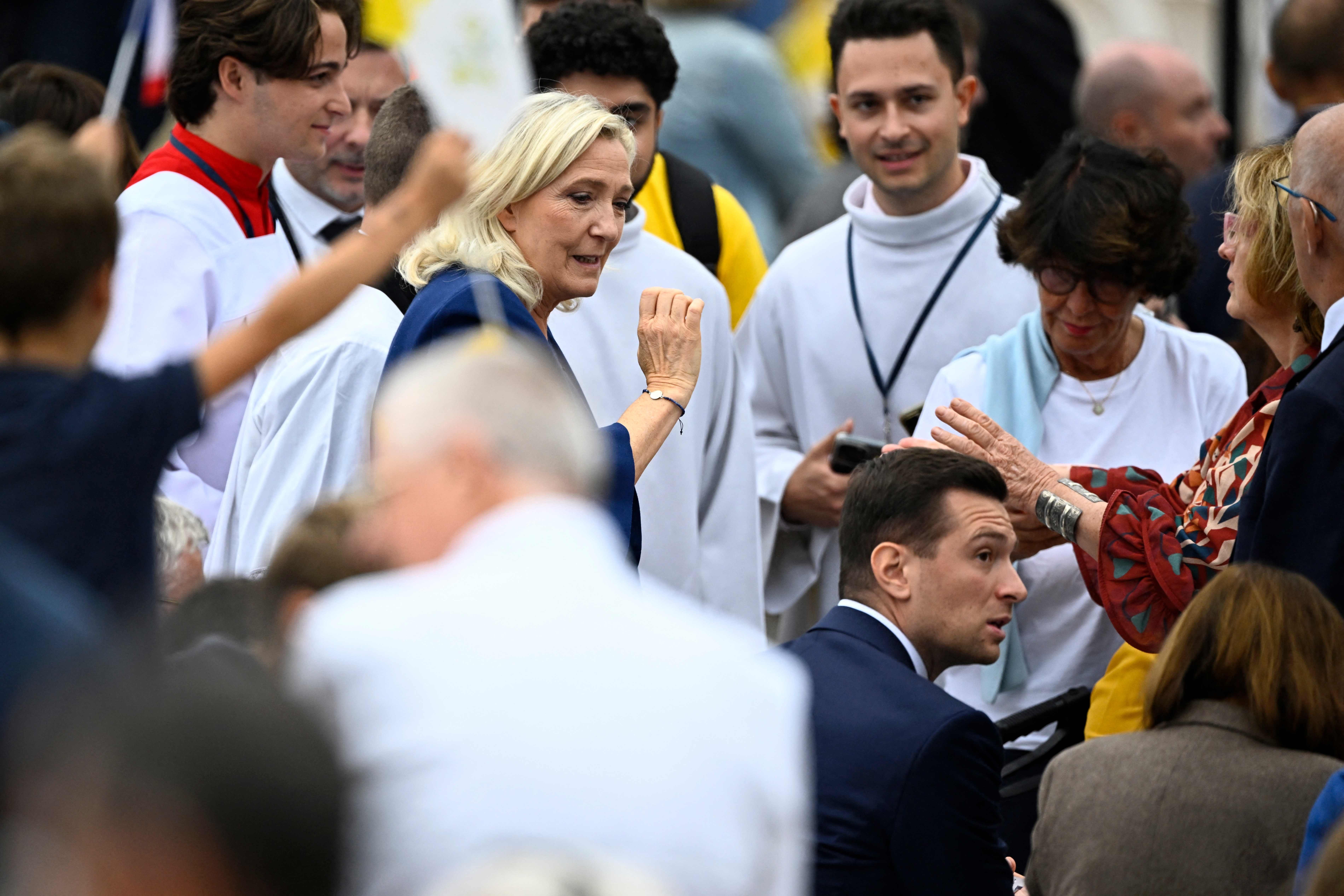 Extrema direita tem recorde de eleitos no Senado da França, e partido quadruplica bancada