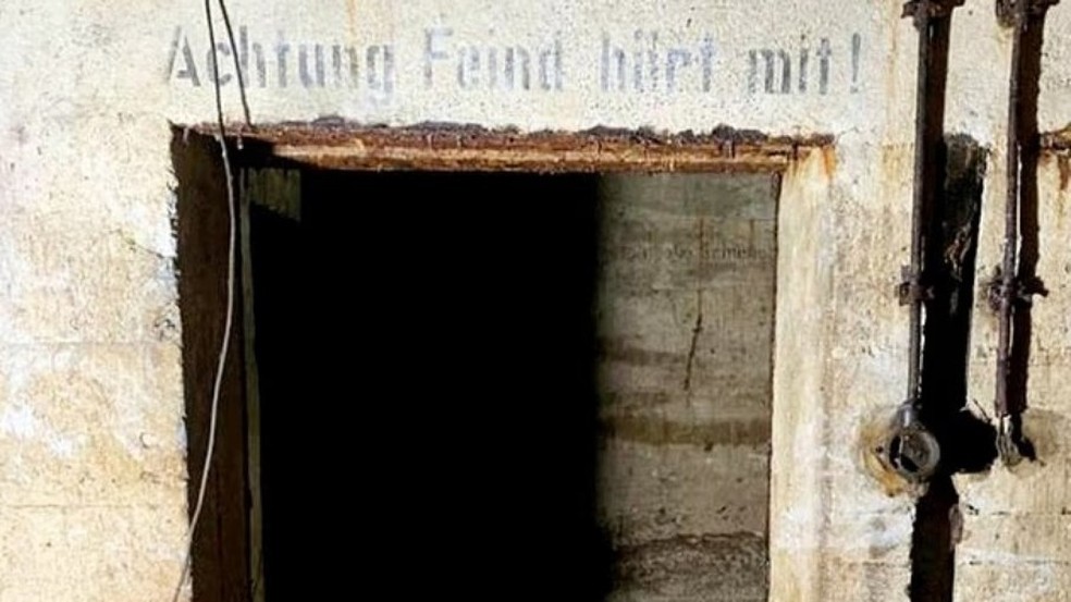 Casal descobre bunker nazista sob casa — Foto: Shaun Tullier