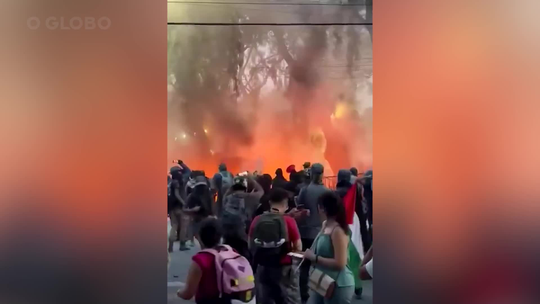 Manifestantes pró-Palestina atacam embaixada de Israel no México com coquetéis molotov, e seis ficam feridos; veja imagens