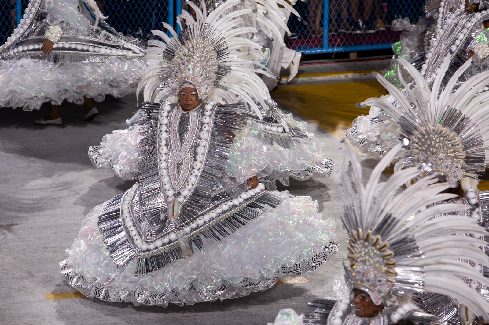 Paraíso do Tuiuti conquista Estandarte de Ouro de melhor ala de baianas do carnaval 2026 — Foto: Júlia Aguiar/ Agência O Globo