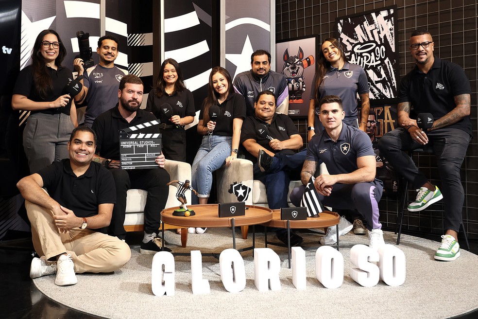 Equipe da TV do Botafogo — Foto: vitor silva/botafogo