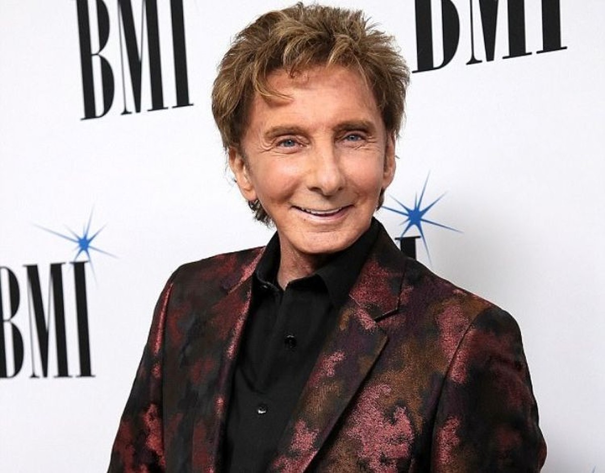 Barry Manilow bate recorde de Elvis Presley em Las Vegas que durou quase meio século