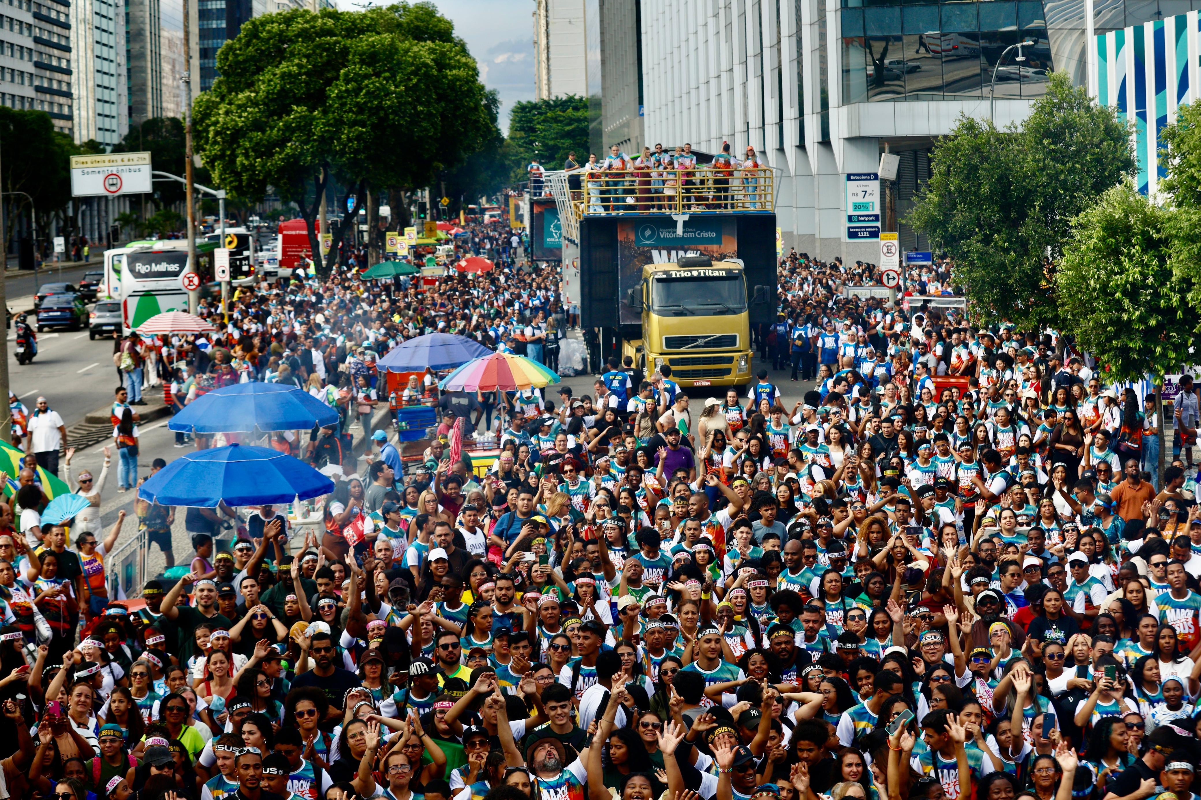 Sem presença de Flávio Bolsonaro, Marcha para Jesus ocorre neste sábado no Rio
