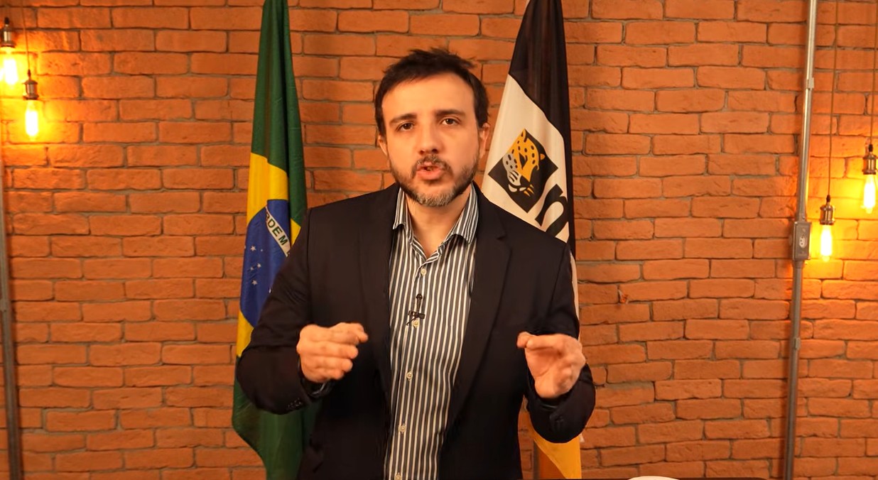 Renan Santos diz que fim da escala 6x1 ‘é maluquice’ e defende acabar com a Justiça do Trabalho
