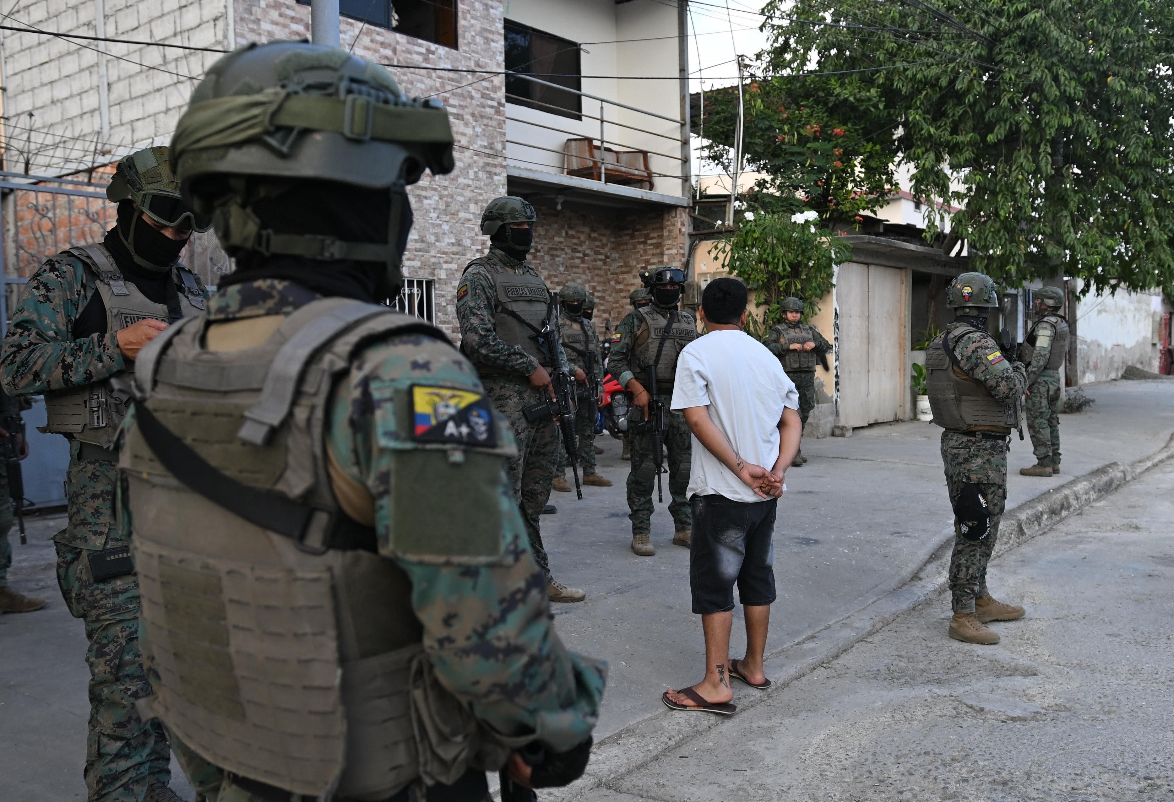 Equador anuncia operações conjuntas de combate às drogas com Colômbia e EUA