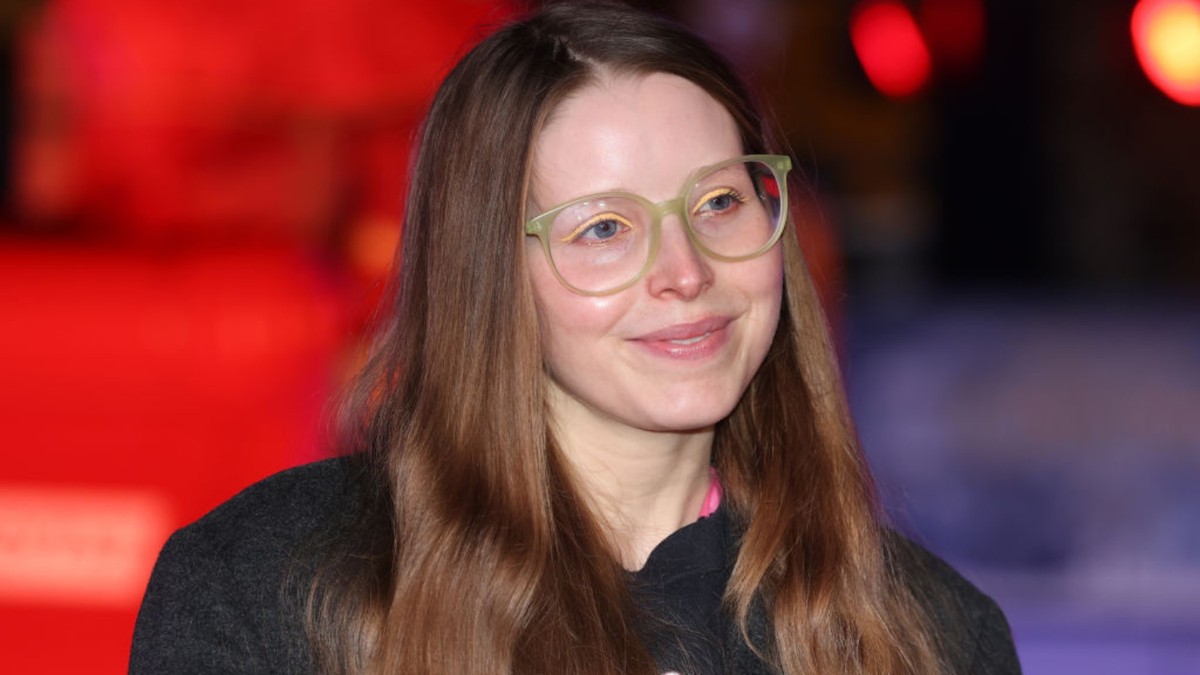Fenômenos do Mundo Adulto: Fetiches em Alta e a Surpreendente Entrada de Jessie Cave no OnlyFans